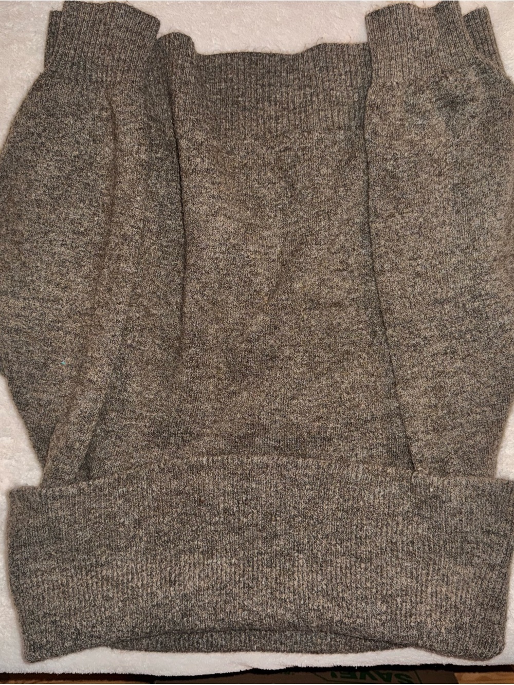 H&M Heather Gray Off-Shoulder Sweater – Size L